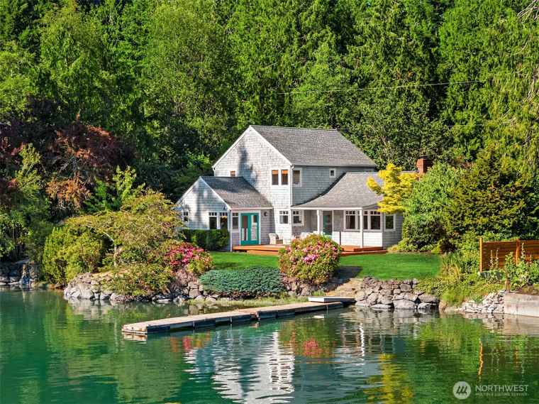 Photo of 15011 Skogen Ln NE Bainbridge Island, WA 98110