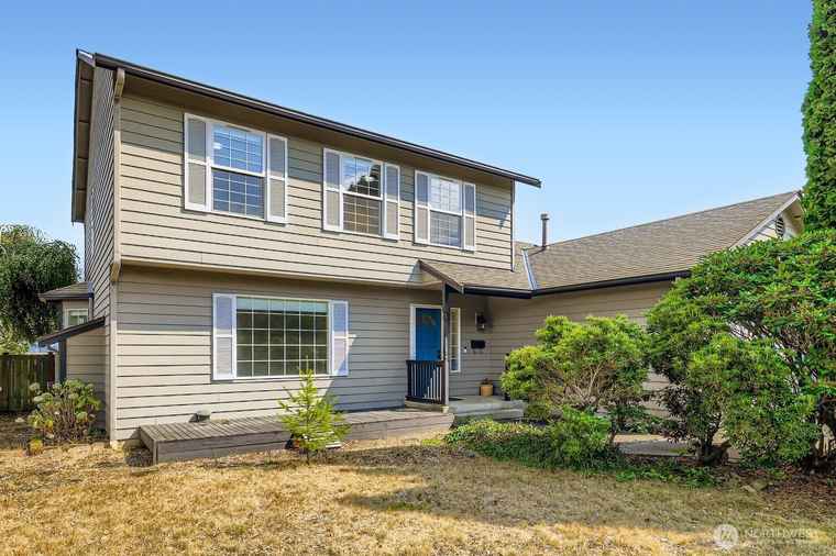 Photo of 3921 High St Everett, WA 98201