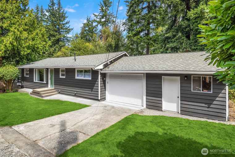 Photo of 4521 Crescent Ave Everett, WA 98203