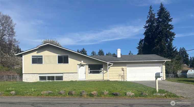 Photo of 1309 Stevens St Steilacoom, WA 98388