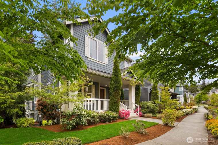 Photo of 2178 NE Morgan Ln Issaquah, WA 98029