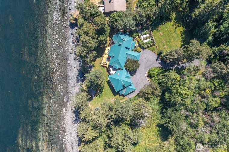 Photo of 285 Raptor Rd Orcas Island, WA 98245