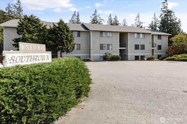 Photo of 91 SE 11th Ave #104 Oak Harbor, WA 98277