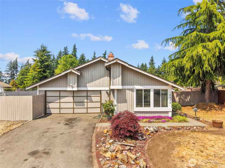 Photo of 16002 5th Ave E Tacoma, WA 98445