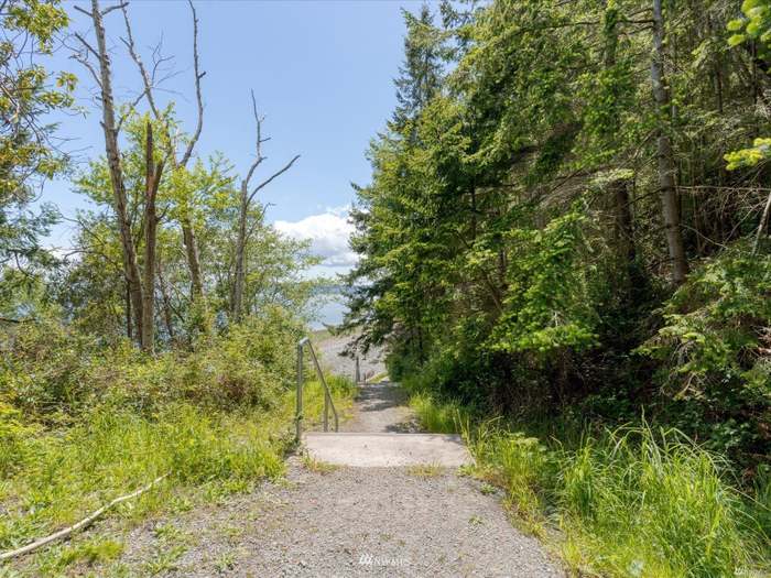 2235 Parker Rd, Camano Island, WA 98282 | MLS# 1948895 | Redfin