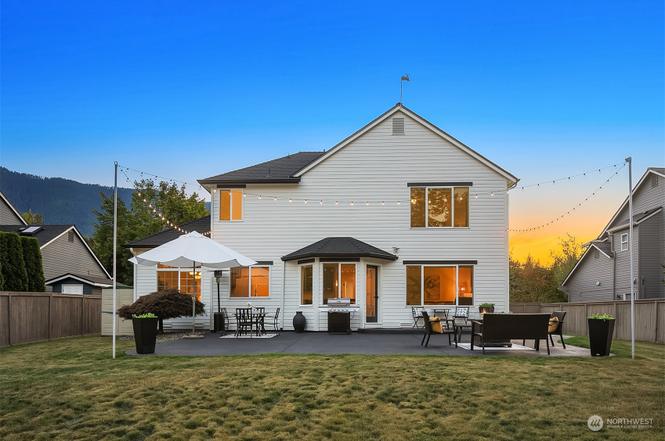 1300 Mountain View Blvd SE, North Bend, WA 98045 | Redfin