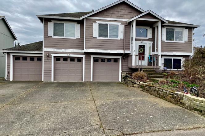 12231 64th Ave S, Seattle, WA 98178 | Redfin