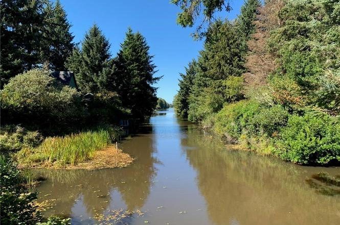 John L Scott Ocean Shores : 255 Marine View Dr SW, Ocean Shores, WA 98569 | MLS ... - Your trusted name in real estate.