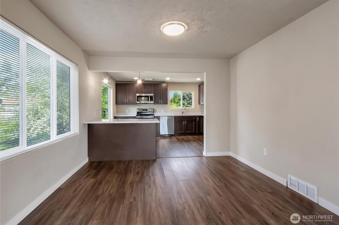 ココWEST 13211 C St S, Tacoma, WA 98444 | For Sale ($549,950) | MLS