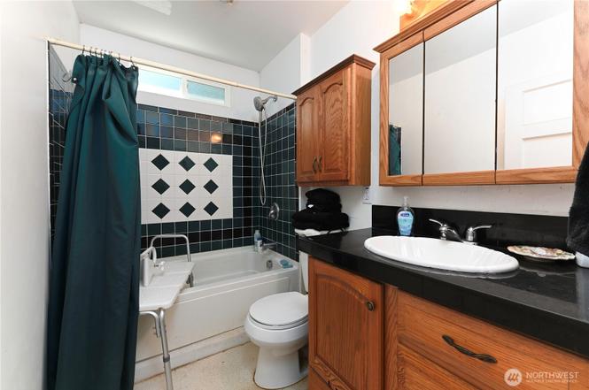 7029 Riverview Rd - Photo 18 of 40 7029 Riverview Rd