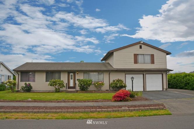 MLKページ 4602 S Burkhart St, Tacoma, WA 98409 | Redfin