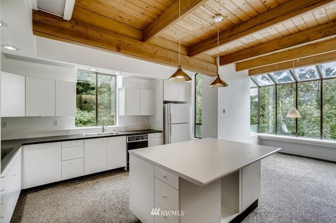 17927 E Spring Lake Dr SE, Renton, WA 98058 | MLS# 1792753 ...