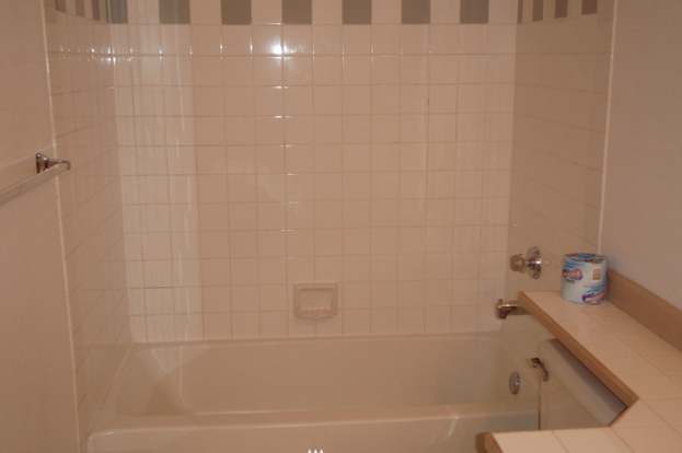 215 100th St Sw Unit A306 Everett Wa 98204 Mls 504129 Redfin - 8×8 Bathroom Layout With Shower And Tub
