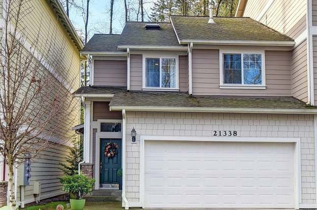 https://ssl.cdn-redfin.com/photo/1/mbphoto/318/genMid.1062318_1.jpg