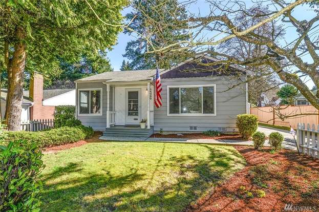14030 Ashworth Ave N Seattle Wa 98133 2 Beds 1 Bath