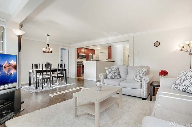 28704 18th Ave S Unit V103 Federal Way Wa 98003 3 Beds 2 Baths