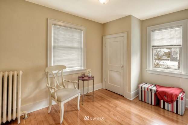 1237 Warren Ave N, Seattle, WA 98109 | MLS# 445988 | Redfin