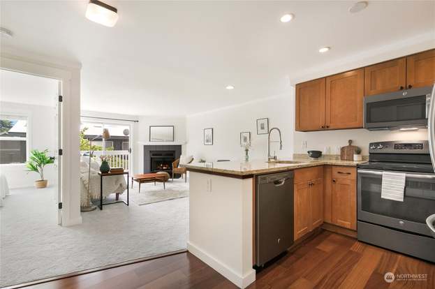 411 N 90th St #305, Seattle, WA 98103 | MLS# 2270700 | Redfin