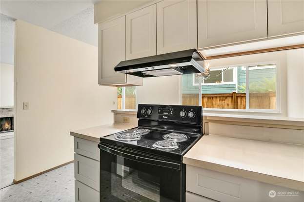 8406 26th Ave Sw Unit C Seattle Wa 98106 Mls 2297962 Redfin 8406 26th Ave Sw Unit C Seattle Wa 98106 Mls 2297962 Redfin
