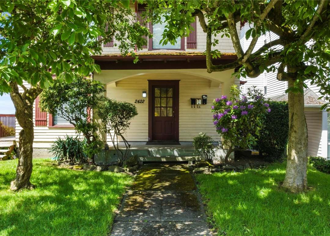 2422 Grand Ave, Everett, WA 98201 | Redfin