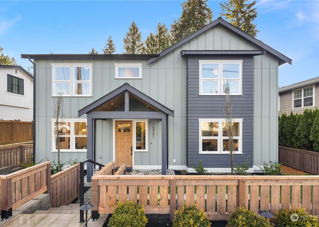 10901 NE 47th St, Kirkland, WA 98033 | Redfin