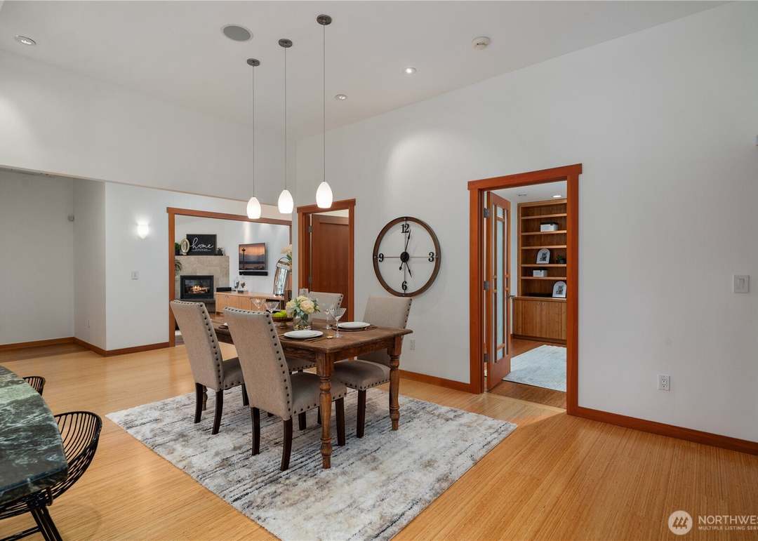 12905 NE 94th St, Kirkland, WA 98033 | MLS# 2354544 | Redfin