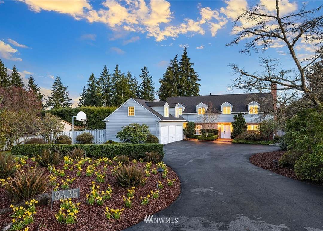 9439 NE 20th St, Clyde Hill, WA 98004 | Redfin