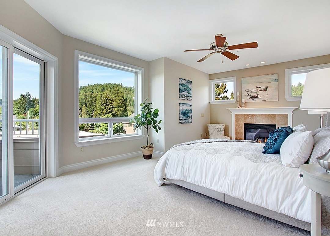 275 E Sunset Way Unit 3A, Issaquah, WA 98027
