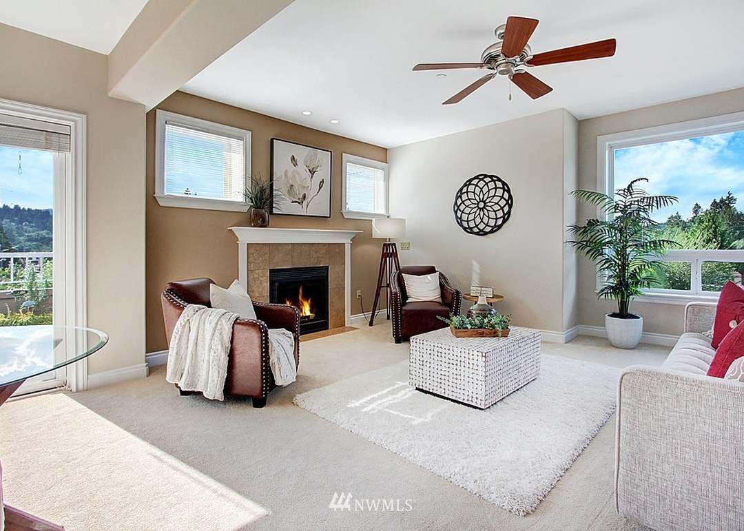 275 E Sunset Way Unit 3A, Issaquah, WA 98027