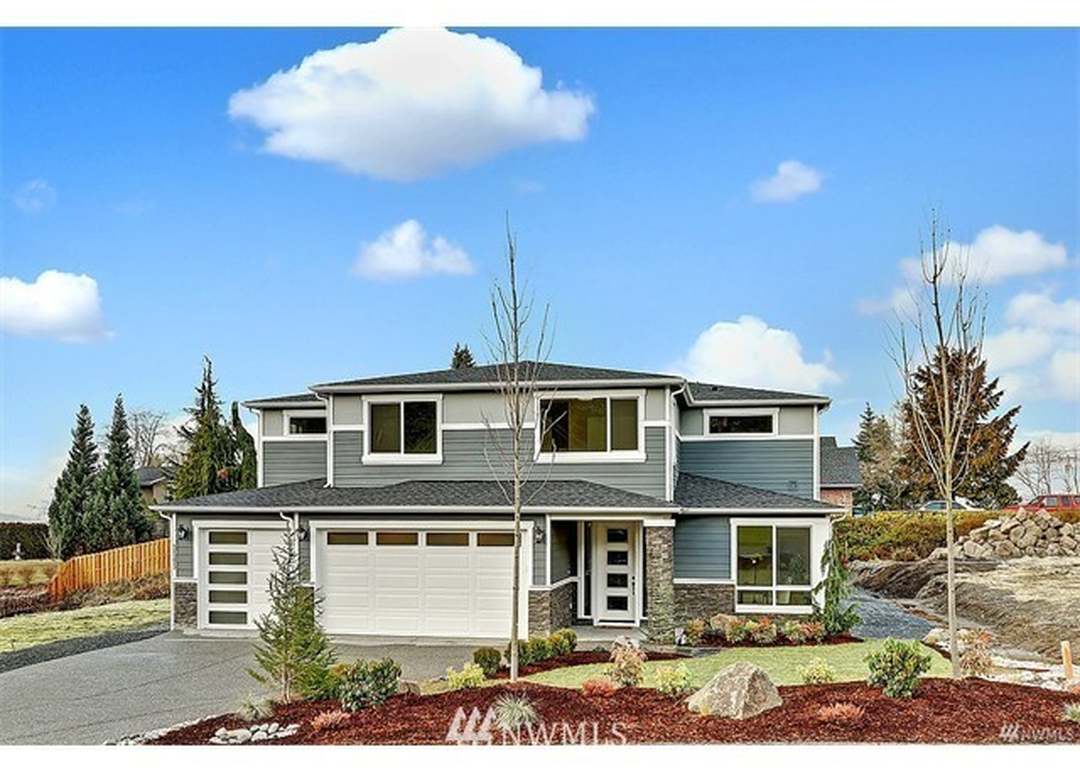 【LOCAL MANSION】送料・関税込★brownish washed jean 2150 N 14th St, Washougal, WA 98671 | For Sale ($2,850,000
