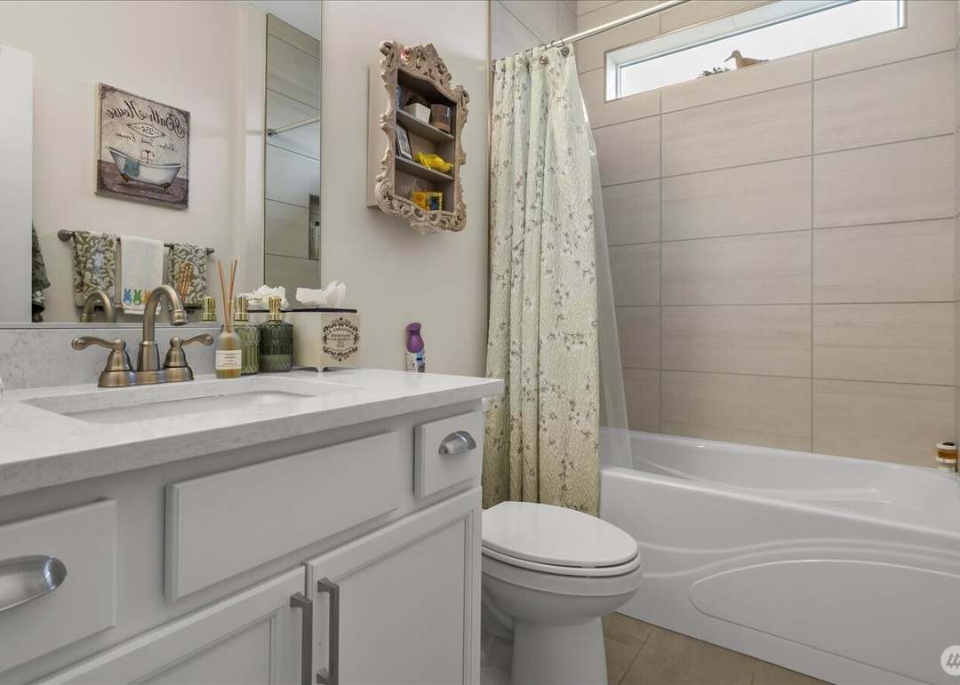 18015 153rd St E, Bonney Lake, WA 98391