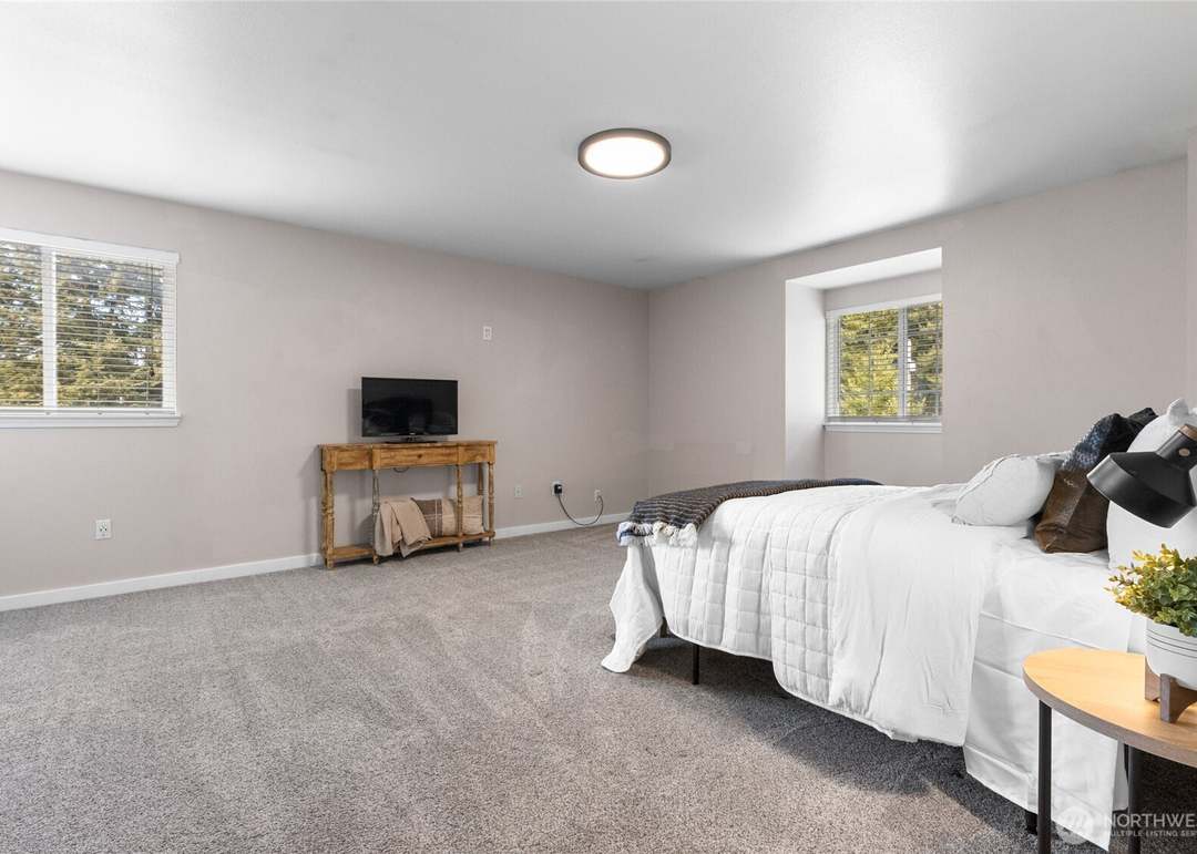 11806 221st Ave E, Bonney Lake, WA 98391