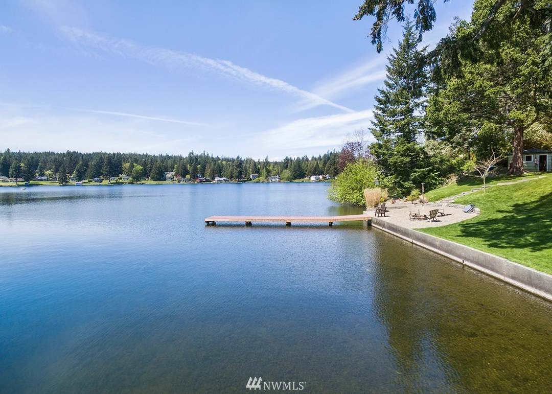 6701 Lake Dr, Bremerton, WA 98312