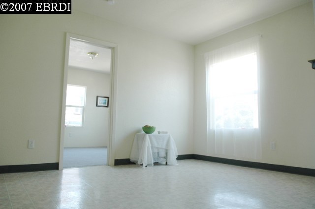 Image of 40259338