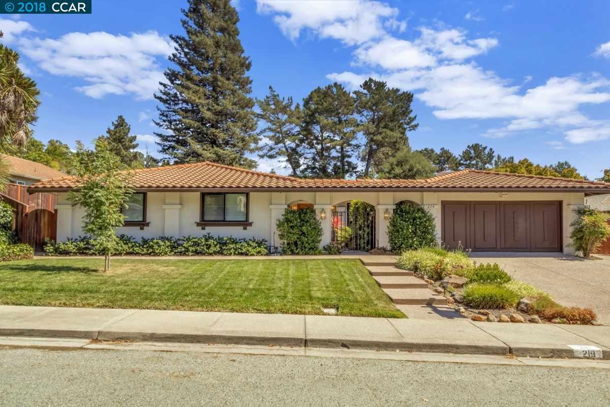219 Paseo Del Rio Moraga Ca 94556 4 Beds 2 5 Baths