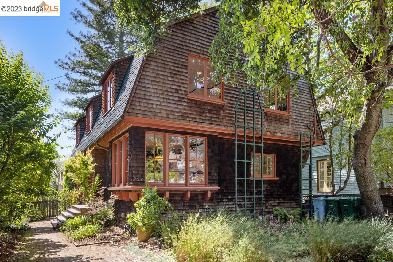 2616 Etna St, Berkeley, CA 94704 | MLS# 41028741 | Redfin