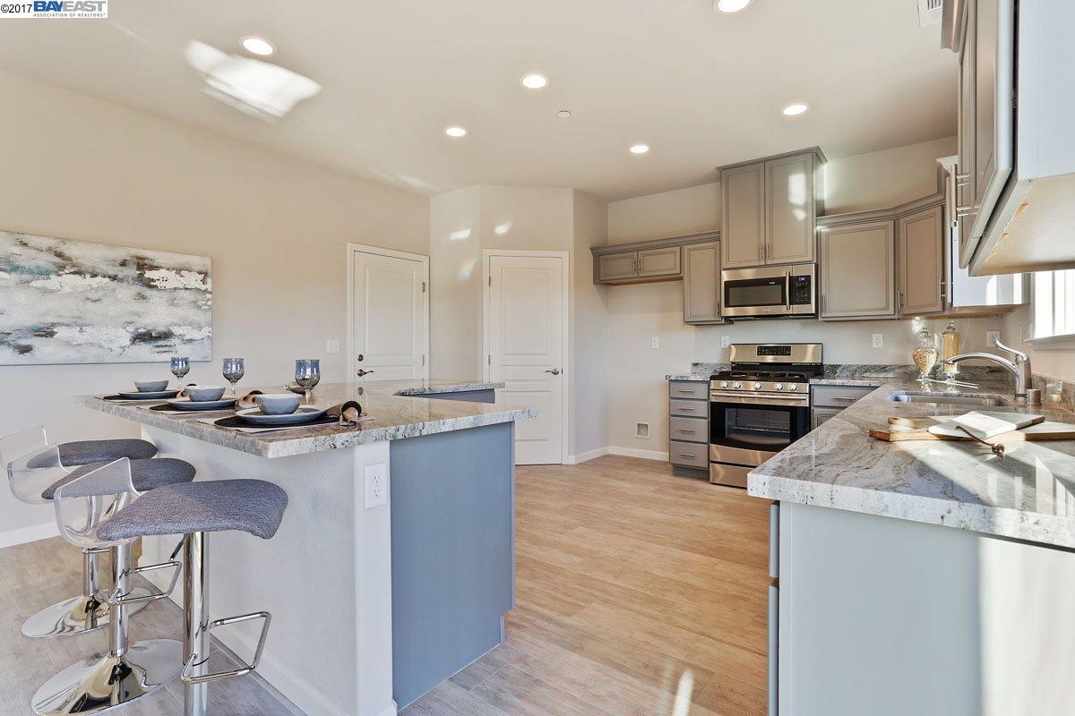 1920 Old Oak Dr Stockton Ca 95206 Mls 40802811 Redfin