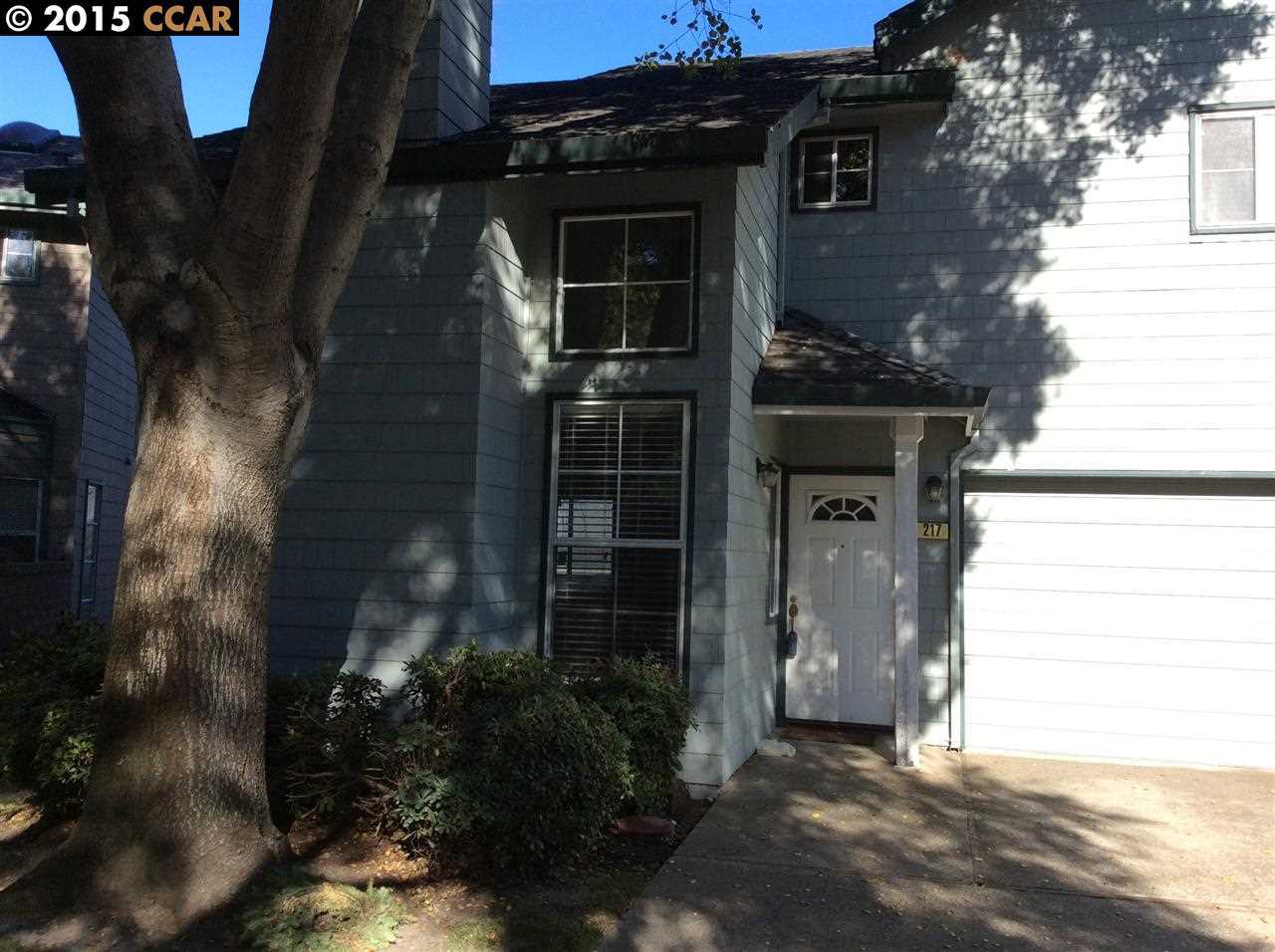 217 Hidden Creek Ct