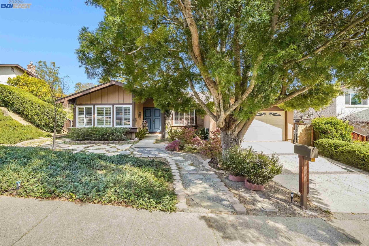 6063 Greenridge Rd, Castro Valley, CA 94552 | MLS# 40985936 | Redfin