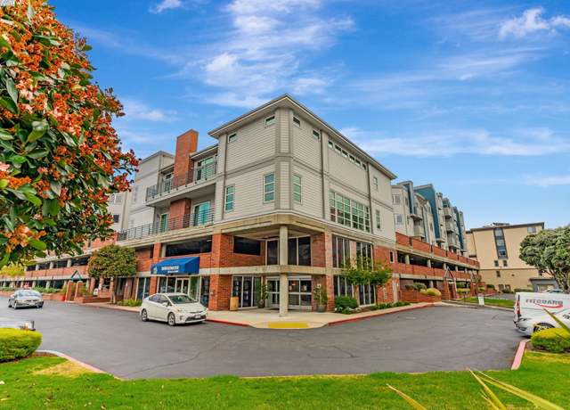 Property at 6400 Christie Ave #2116, Emeryville, CA 94608, 1 bed, 1 bath