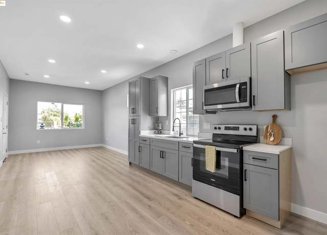 Property at 221 4th, Richmond, CA 94801, 3 beds, 2 baths