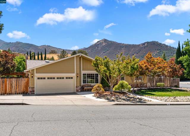 Property at 2 Rialto Dr, Clayton, CA 94517, 3 beds, 2 baths