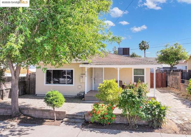 Property at 213 W Ruby St, Oakley, CA 94561, 2 beds, 1 bath