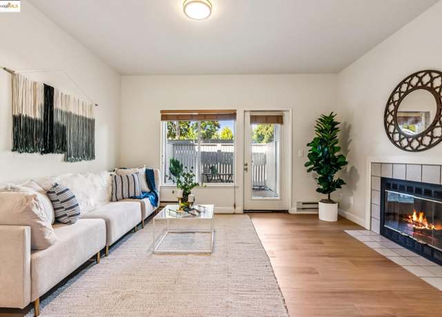 Property at 227 Marina Lakes Dr, Richmond, CA 94804, 2 beds, 1 bath