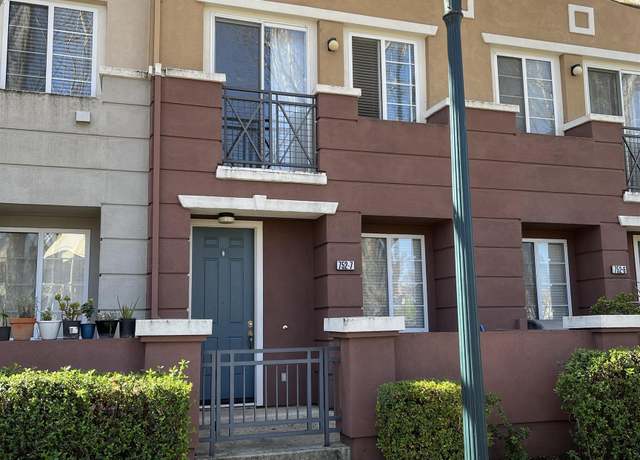 Property at 752 City Walk Pl #7, Hayward, CA 94541, 3 beds, 3.5 baths