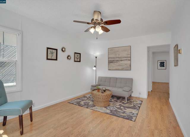 Property at 881 Merle Ave, Martinez, CA 94553, 2 beds, 1 bath