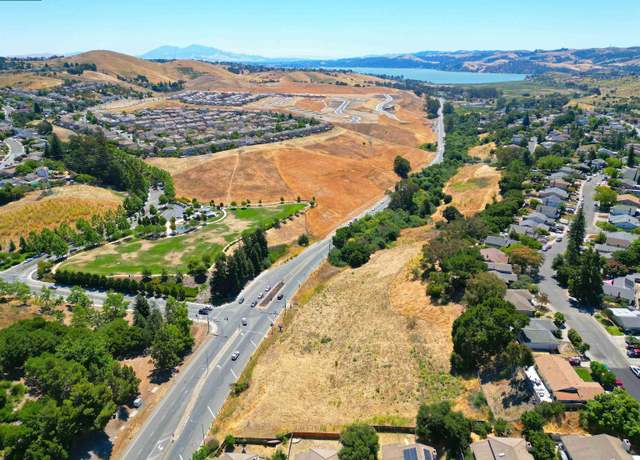 Property at 1025 Columbus Pkwy, Vallejo, CA 94591