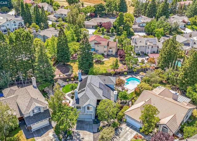 Property at 40 Weatherly Ct, Danville, CA 94506, 4 beds, 3 baths