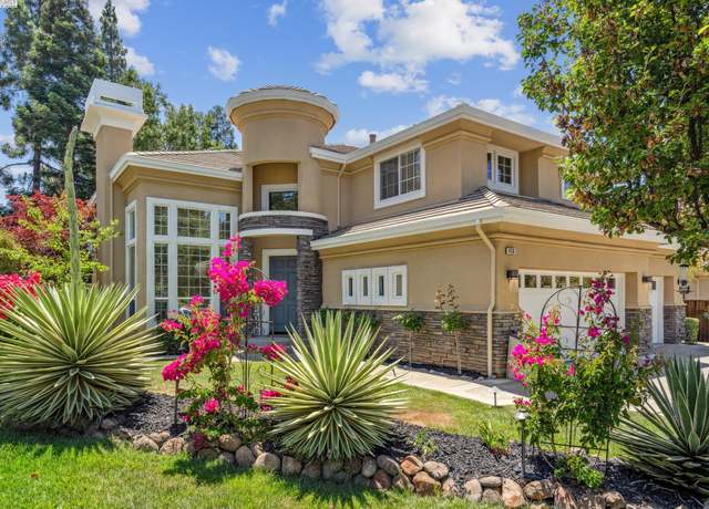 Property at 418 Golf Ct, Walnut Creek, CA 94598, 4 beds, 3 baths
