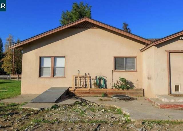 Property at 12242 SW Orange Blossom Rd, Oakdale, CA 95361, 3 beds, 1 bath